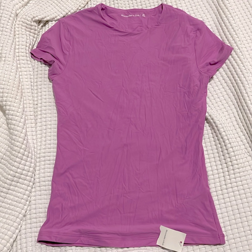 NWT- Abercrombie & Fitch - XS